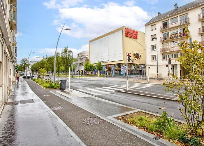 Les Rives - Ascenseur - 5 Min A Pieds De La Gare شقة
